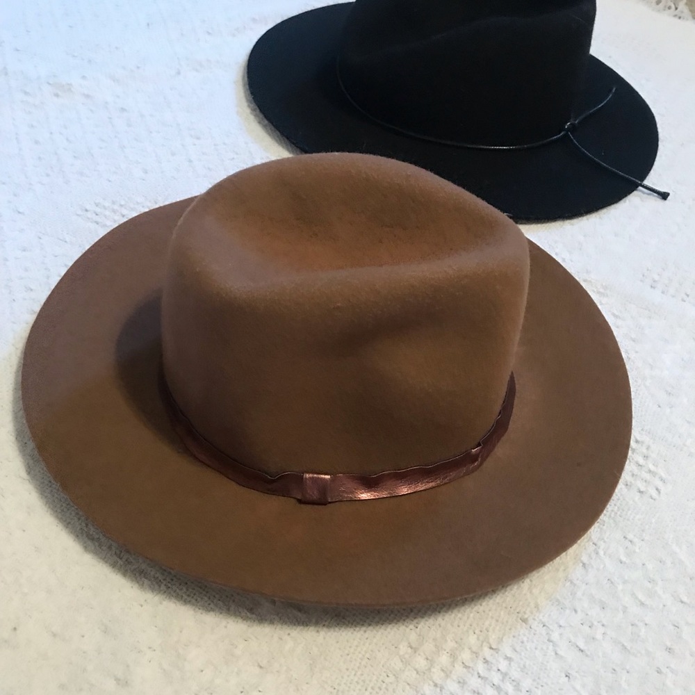 Brown hat